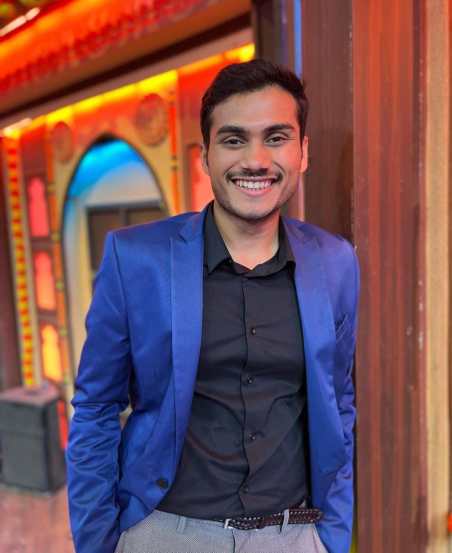 तर आता त्यावर केदार शिंदे यांनी स्पष्टीकरण दिलं आहे.
