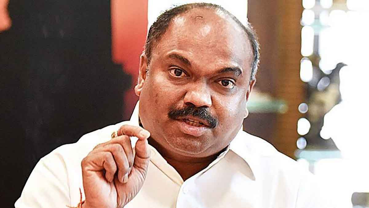 एका वृत्तवाहिनीवर भाजपाच्या एका माजी खासदाराचा एक व्हिडीओ प्रसारित झाला आणि तो व्हायरल झाला आहे - अनिल परब