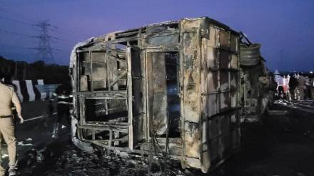 man killed on samruddhi expressway bus accident