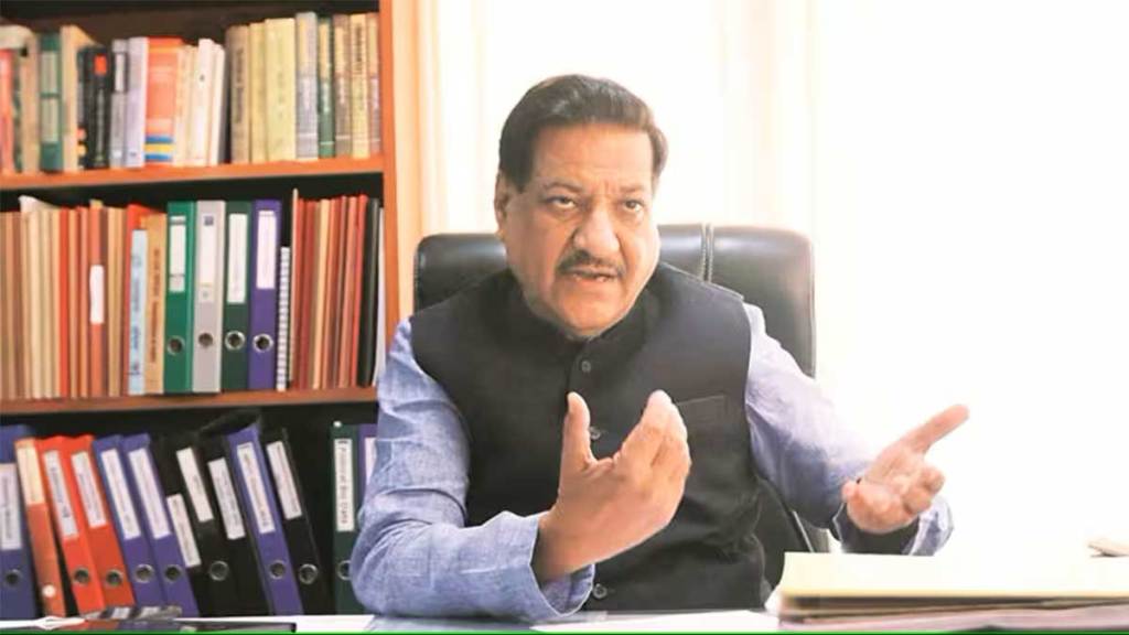 congress leader prithviraj chavan receives threat email