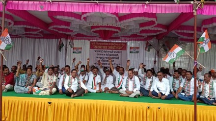 congress agigation in dhule congress agigation in dhule