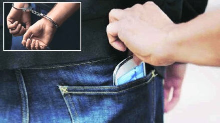 thieves bhiwandi stealing mobile passengers kalyan railway station