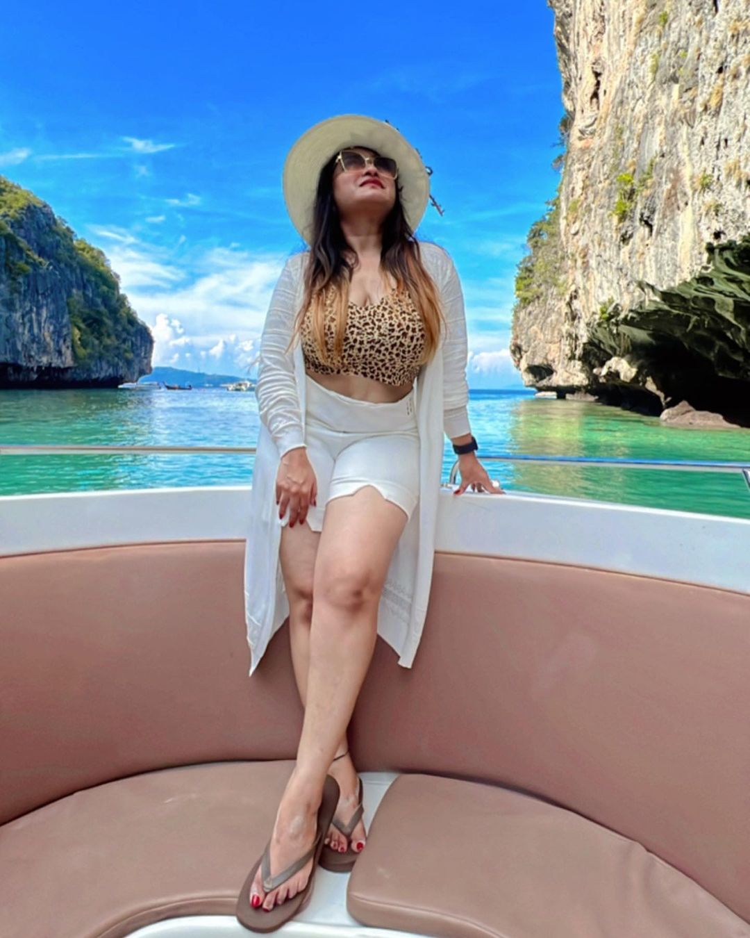 saisha bhoir mother pooja bhoir 