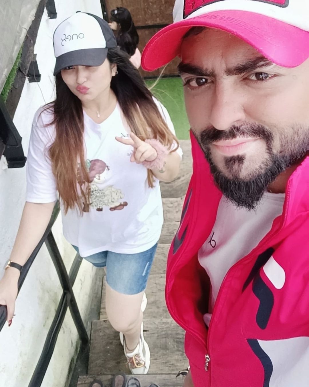 saisha bhoir mother pooja bhoir 