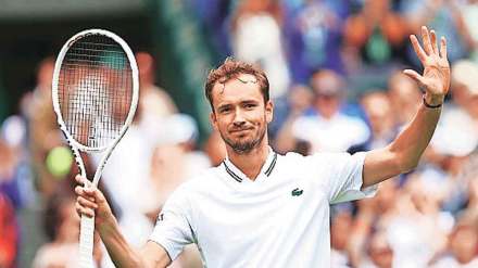 wimbledon 2023 daniil medvedev enter into second round after straight set win over arthur fery