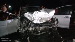 two cars collided satara kas road one young woman died five others injured accident