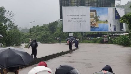 water on Ghodbunder route