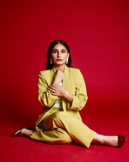 तिच्या प्रत्येक गाण्याचे व्हिडीओ व्हायरल होत असतात.