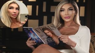 woman leaves government job