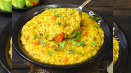 Homemade Vegetable Dalia Recipe Homemade Vegetable Dalia Recipe in marathi