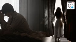 Sleepwalking : झोपेत चालणे नेमका काय प्रकार आहे, वाचा या आजाराची कारणे, लक्षणे आणि त्यावरील उपाय