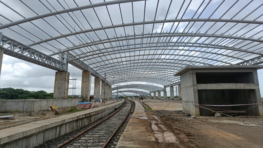 work of gavhan railway station at uran