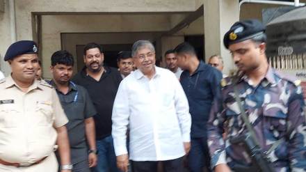 guardian minister chandrakant patil meet late mp girish bapat son gaurav bapat