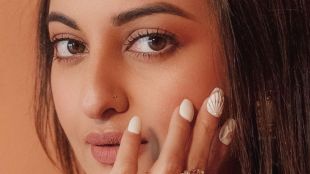 Sonakshi Sinha Sonakshi Sinha Latest Photos| Sonakshi Sinha Latest Pics| Sonakshi Sinha New Movies