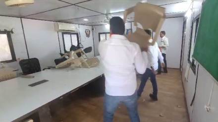 mns workers vandalise contractor office on mumbai goa highway after raj thackeray order