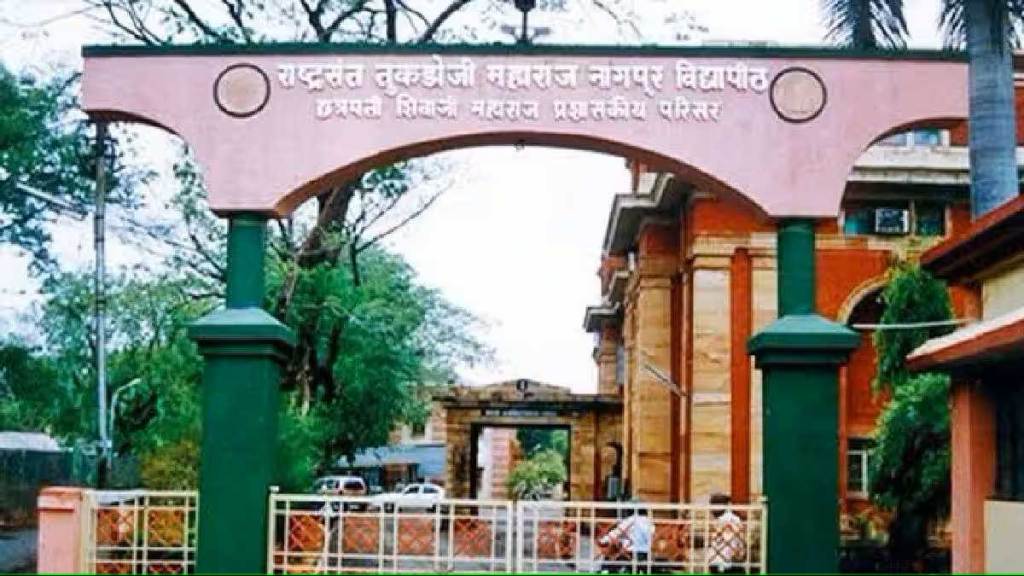 nagpur university include bjp history in ma syllabus