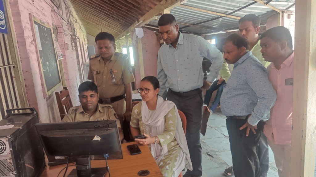 women's board officer attacked sand mafia jalgaon women's board officer attacked sand mafia jalgaon