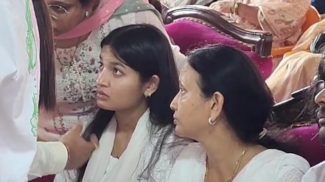 nitin desai family emotional 7