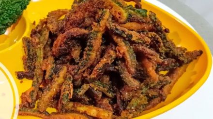 how to make Crispy Karela or bitter gourd recipe