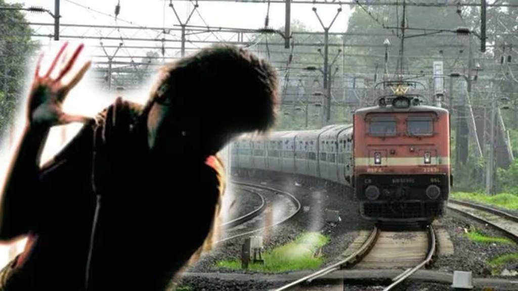 woman pushed out of running train in mumbai