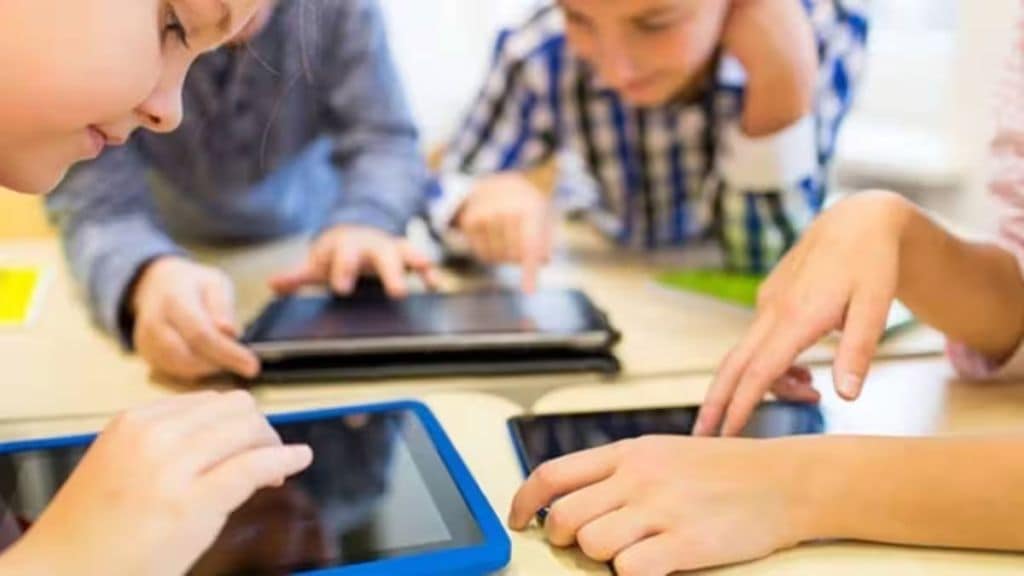 use of mobile phone mental health