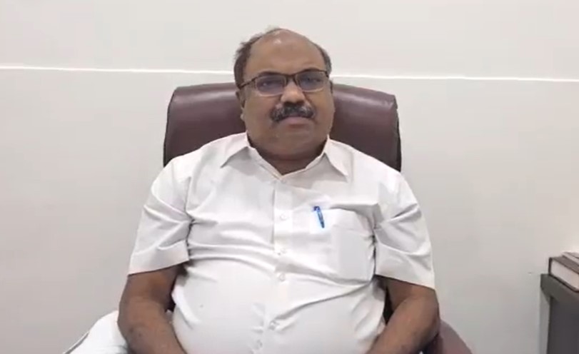 त्यामुळे त्यांनी न्यायिक संस्था म्हणून काम करावं आणि एक महिन्यात हे प्रकरण संपवावं, अशी आमची विनंती आहे - अनिल परब