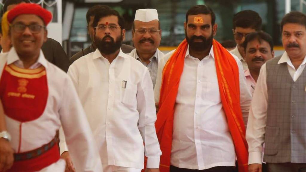 Eknath SHinde and Santosh Bangar