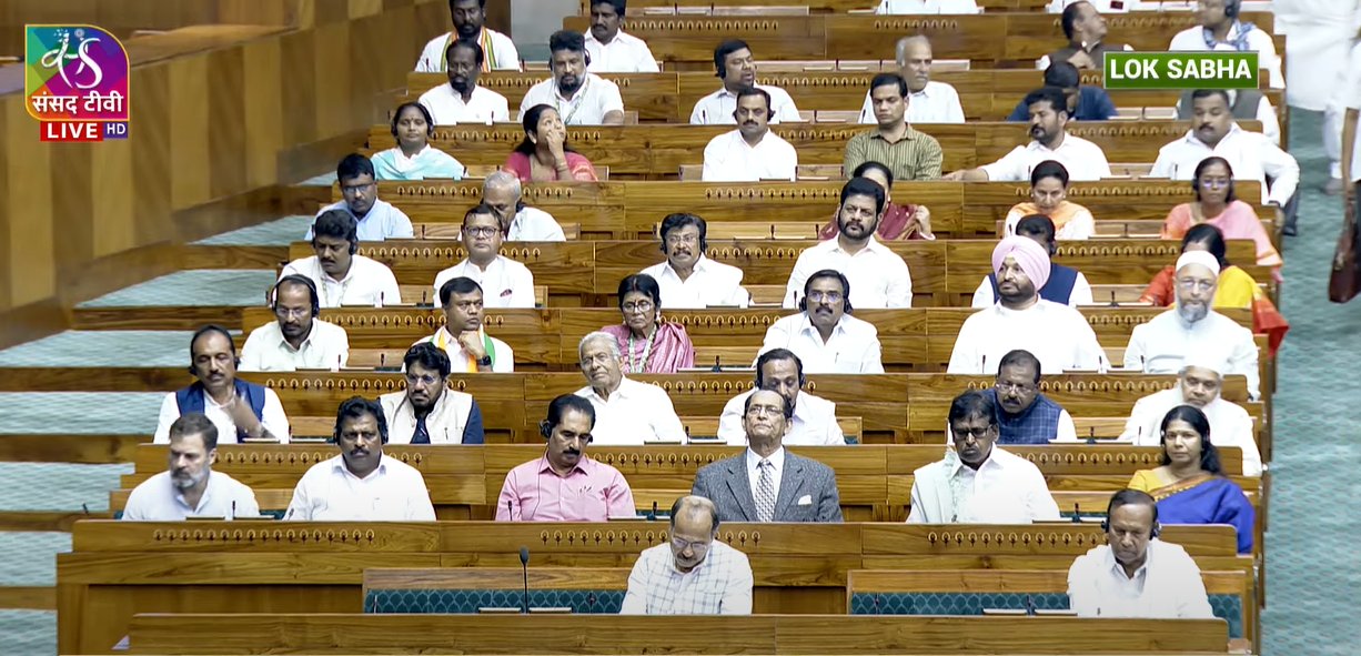 New-Parliament-building-special-session-loksabha-photos