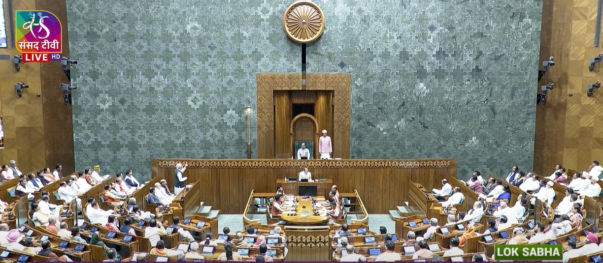 New-Parliament-building-special-session-loksabha-photos