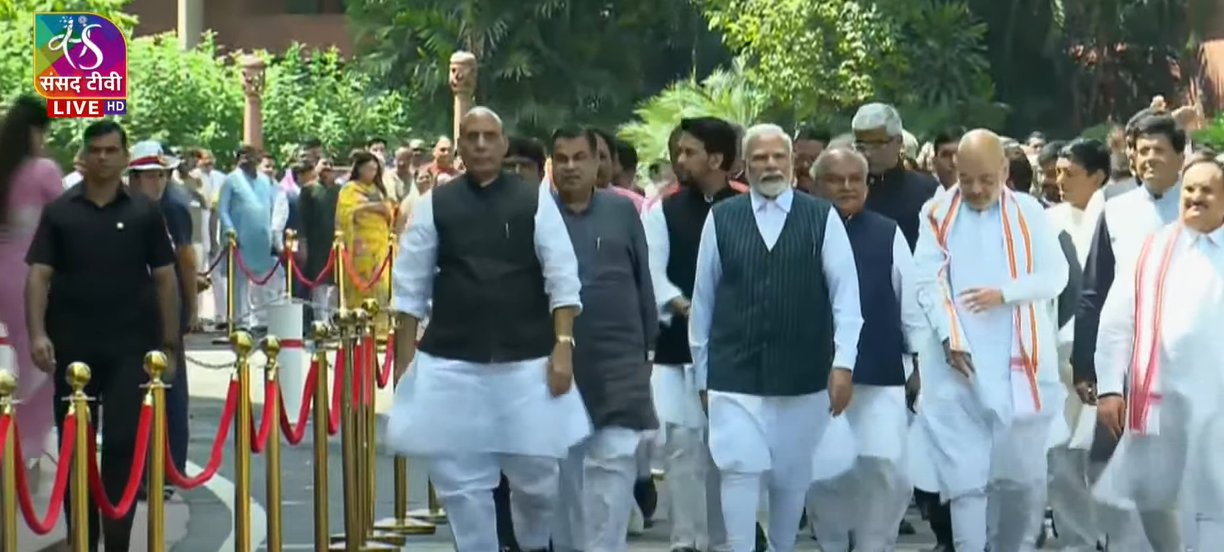 New-Parliament-building-special-session-loksabha-photos