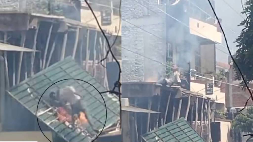 A young man in Kanpur's Kalyanpur police station area died of an electric shock due to the negligence of the electricity department video viral A young man in Kanpur's Kalyanpur police station area died of an electric shock due to the negligence of the electricity department video viral