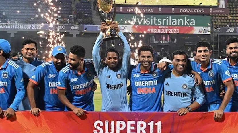 Asia Cup Trophy Lifted By Special Man Raghu Raghavendra Not Rohit Sharma or Jay Shah Who is This Throw Down Specialist