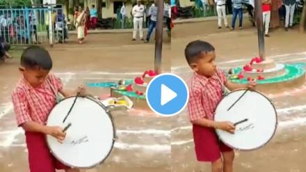 First class students played halgi in school program