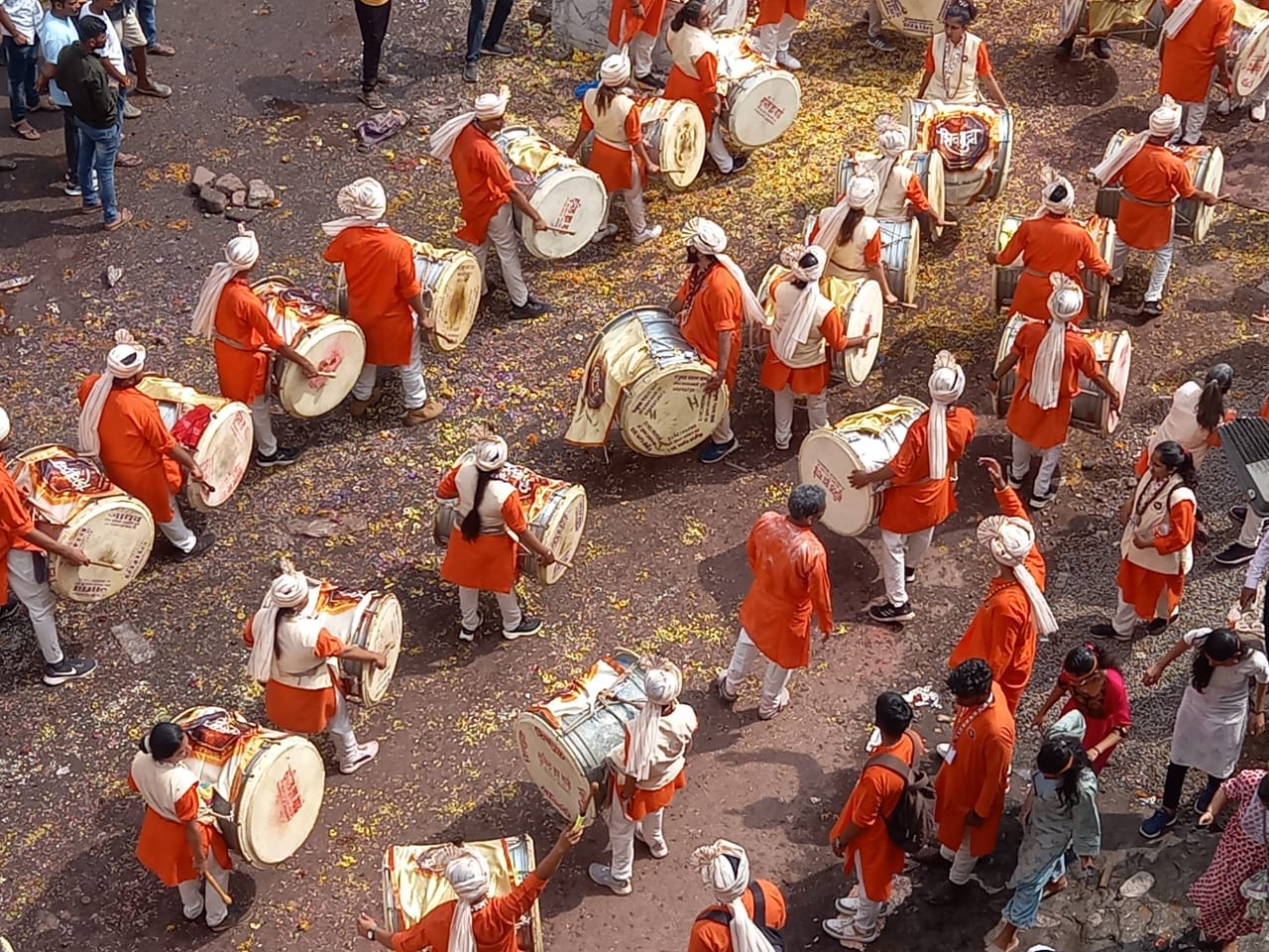 Pune-five-Manache-Ganpati-immersion-procession