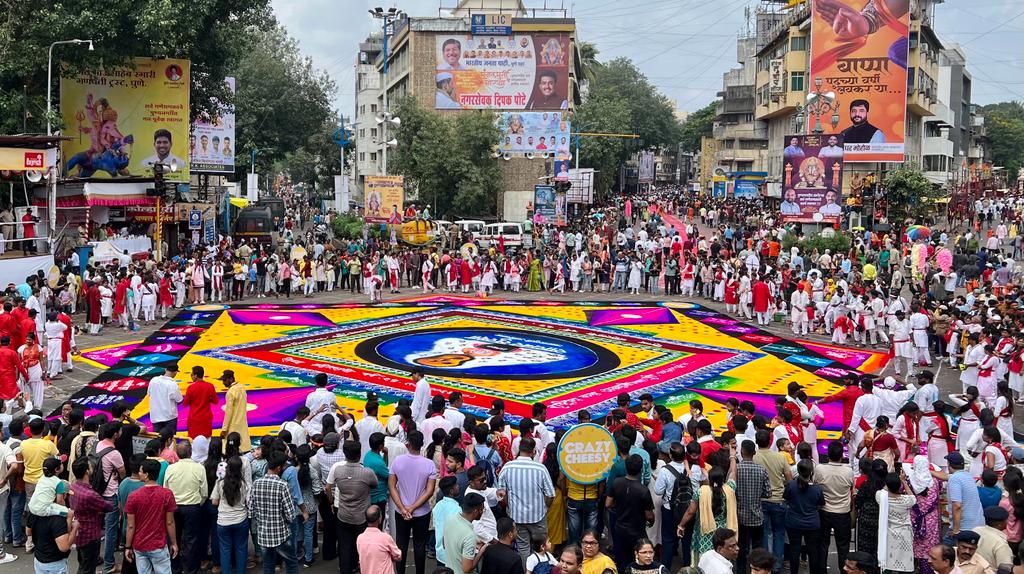 Pune-five-Manache-Ganpati-immersion-procession