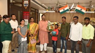 Sudhir Mungantiwar praised Soham uikey