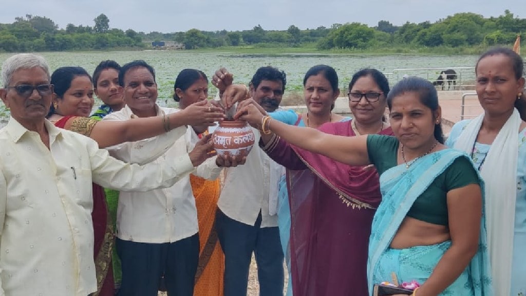 The administration is waiting for the 'Amrit Kalash' in villages