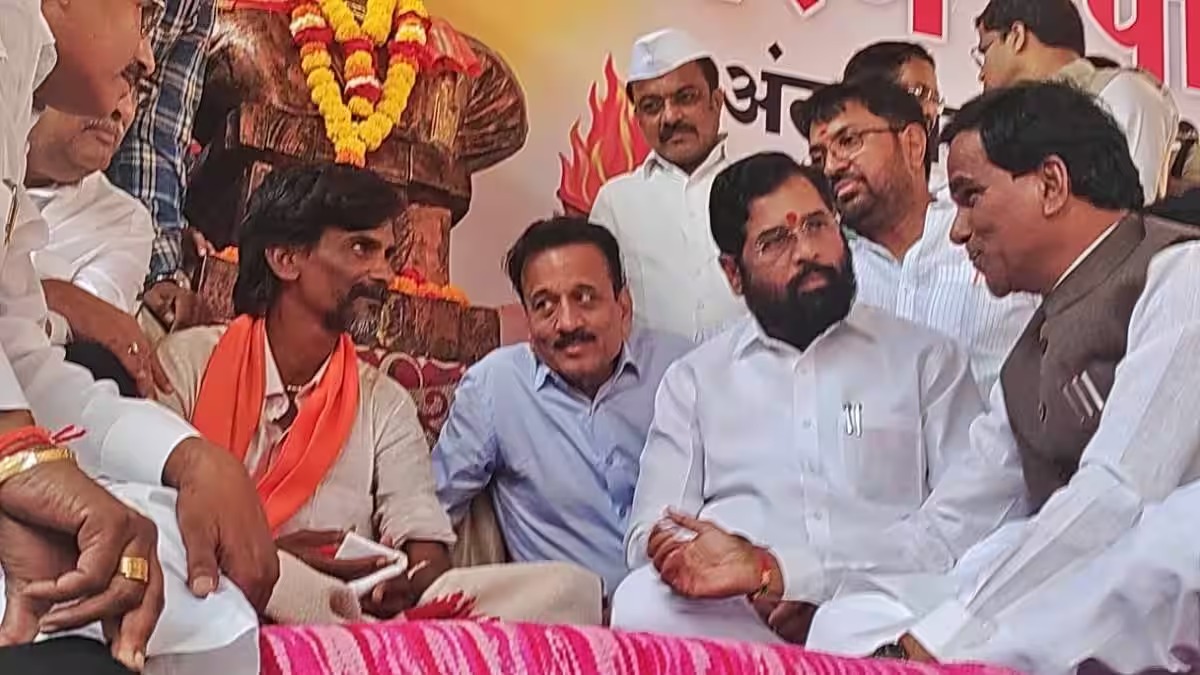 संबंधित डॉक्टराने जरांगे यांना एकच किडनी असल्याचं सांगितलं.