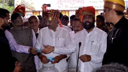 ajit pawar eknath shinde sudhir mungantiwar