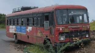brakes Shegaon Agara bus failed driver managed avoid accident