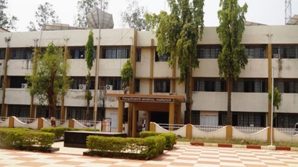 gadchiroli forest rights land scam, gadchiroli suspension of forest guard and talathi gadchiroli forest rights land scam, gadchiroli suspension of forest guard and talathi