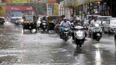 pune heavy rain, rainwater accumulated on the roads in pune, pune street lights off due to rain pune heavy rain, rainwater accumulated on the roads in pune, pune street lights off due to rain