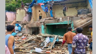 BMC razes 64 Constructions, Mumbai Municipal Corporation, Bhattipada Junction Chowk