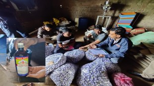 dhule police raid, dhule police raid at liquor den, liquor den distroyed in dhule, 10 lakh rupees liquor destroyed by police in dhule