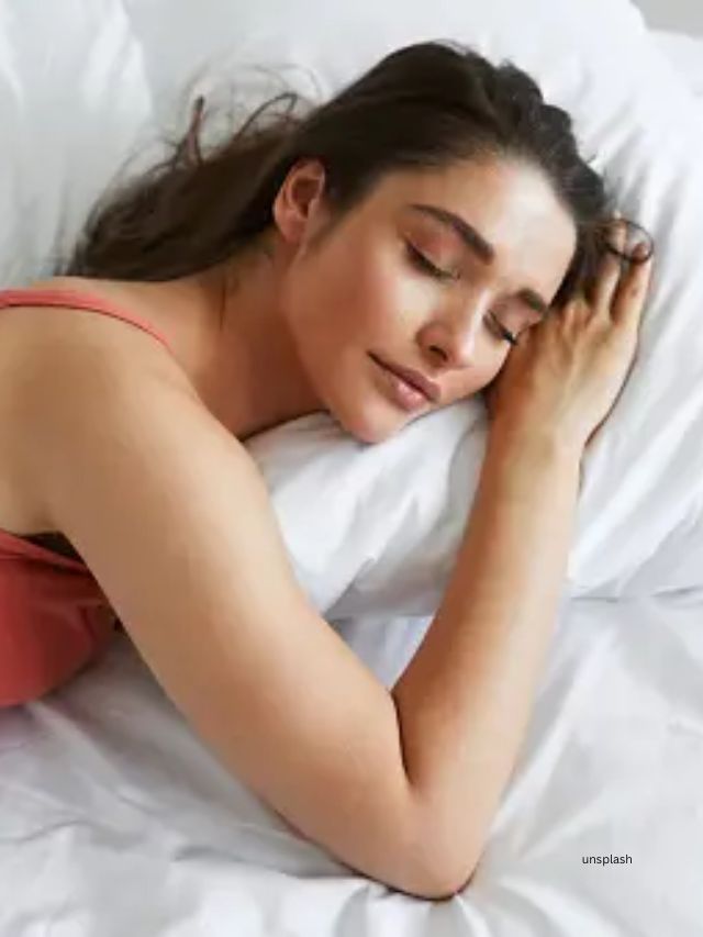 Skincare Tips: Applying cold milk under the eyes can reduce dark circles? Know the fact (unsplash)