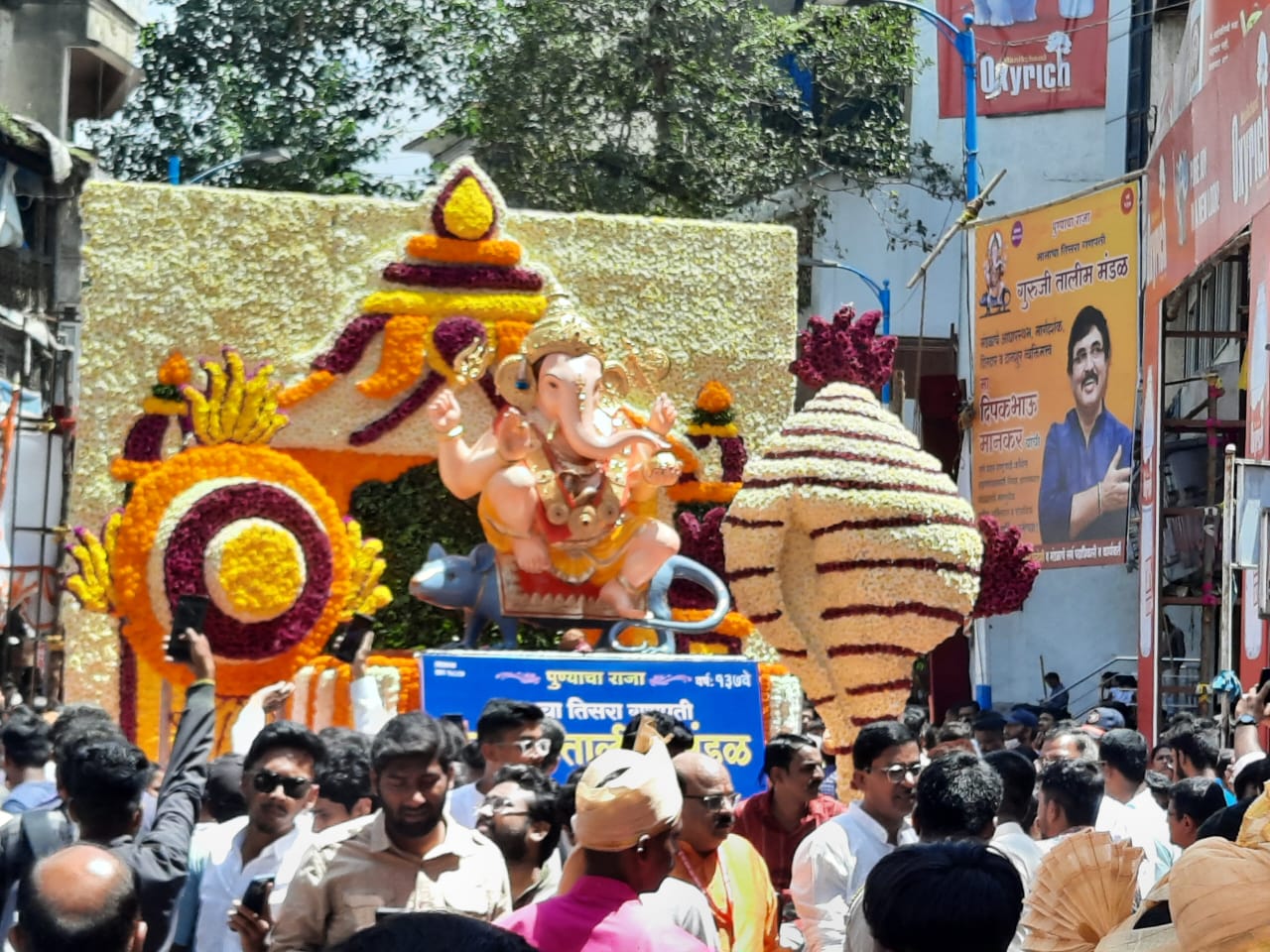 Ganesh Mandals ganpati in Pune city