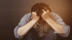 गोंदिया: मानसिक ताण-तणावातून युवकाने स्वत:वरच केला चाकुने वार