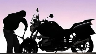 vegetable seller stole 31 two-wheelers nagpur sold Madhya Pradesh