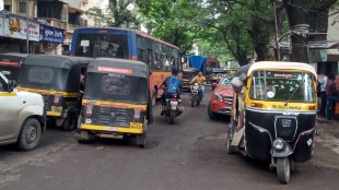 traffic on Phadke Road in Dombivli due to vehicles , Dombivli , Phadke Road , Dombivli news