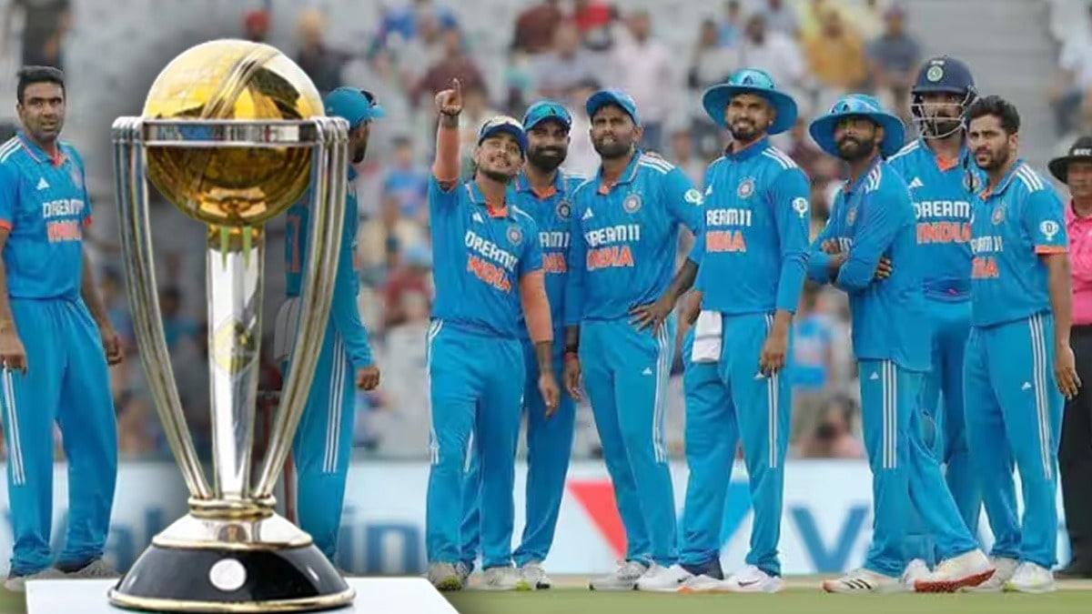 वर्ल्ड कप सामन्यातील सर्वात स्वस्त तिकीटाची किंमत ४९९ रुपये आहे, जी जास्तीत जास्त ४० हजार रुपयांना विकली जाते.